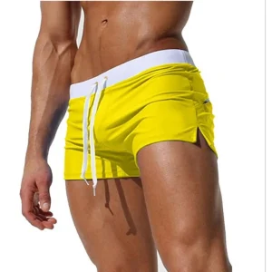 JAUNE