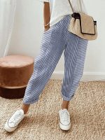 Pantalon femme rayé à revers élégant