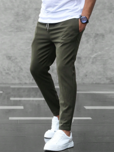 Vert militaire